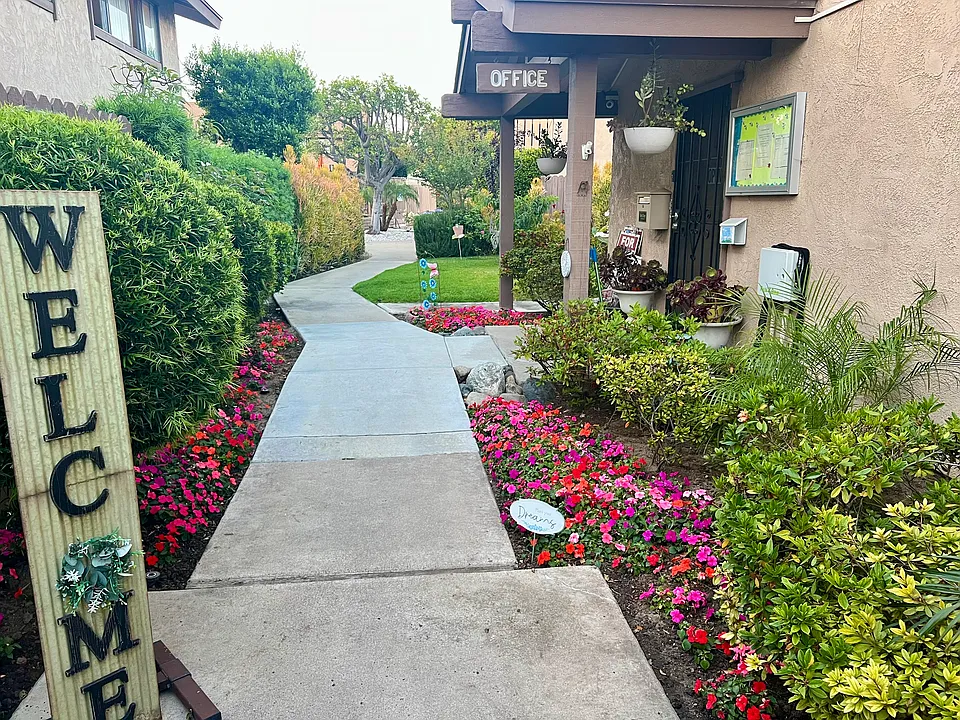 Woodside Garden Apartments