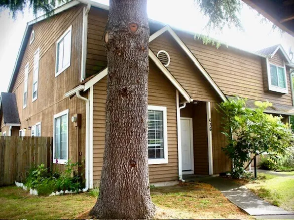 636 Malibu Drive SE, Lacey, WA 98503