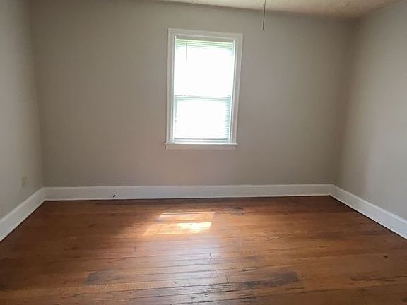 3rd image of 1901 Dellwood Ave