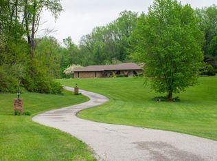 65480 Oak Rd, North Liberty, IN 46554