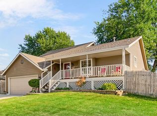 10837 Rowland Ct, Kansas City, KS 66109