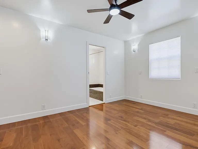 1470 Rosecrans Street — Photo 11