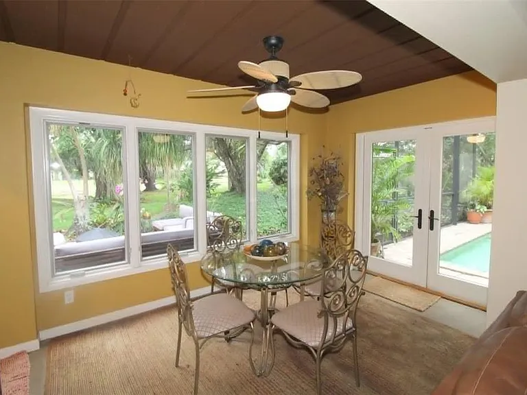 4532 Ascot Cir N — Photo 14