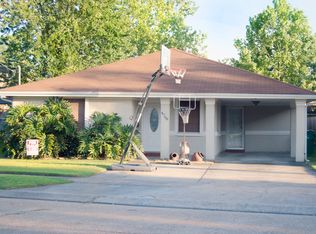 4708 Fairfield St, Metairie, LA 70006