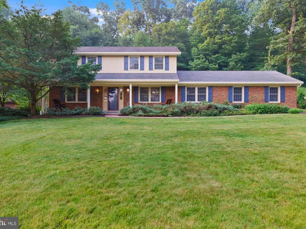 885 N Maple St, Ephrata, PA 17522