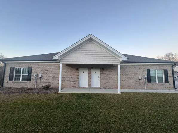 140 Avery Ln #B, Lexington, NC 27292