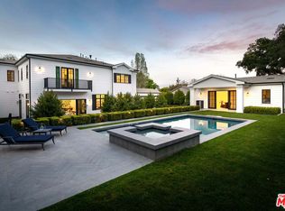 16810 Bajio Rd, Encino, CA 91436