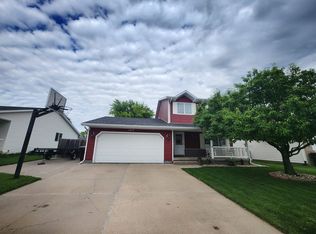 1215 16th Ave, Kearney, NE 68845