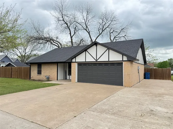 908 Church St, Sanger, TX 76266