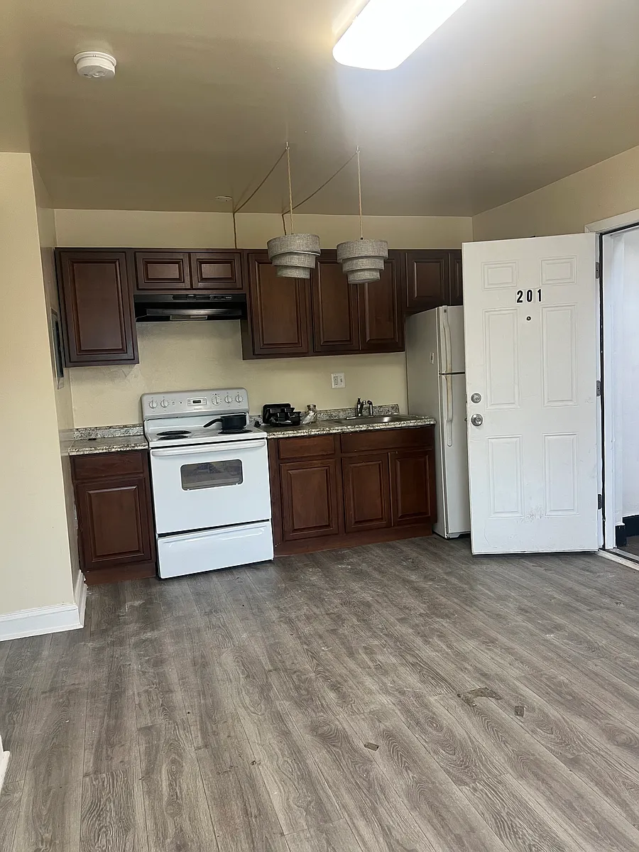 Building Photo - 3105 Waclark Pl SE #201