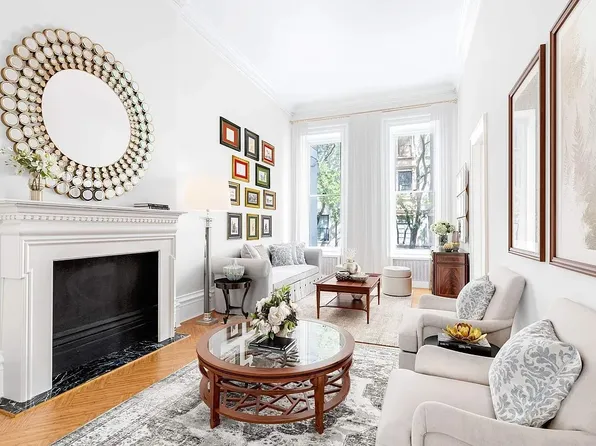 114 East 62nd Street image 1 of 10