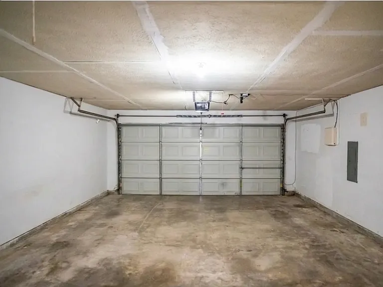 3706 Bishop Hill Dr — Photo 21