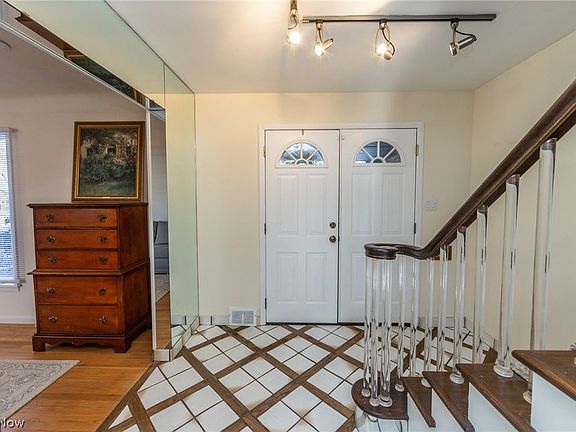 4th image of 5452 Harleston Dr