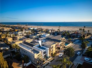 114 2nd St, Seal Beach, CA 90740