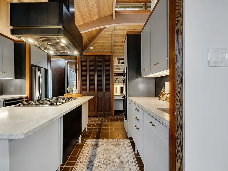7158 Joyce Way — Photo 103