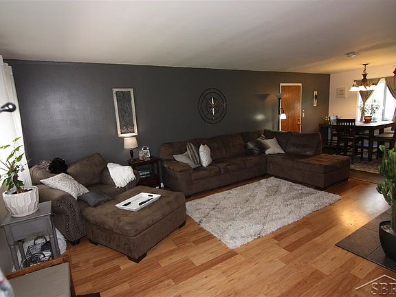 2nd image of 1036 Washburn Pl E