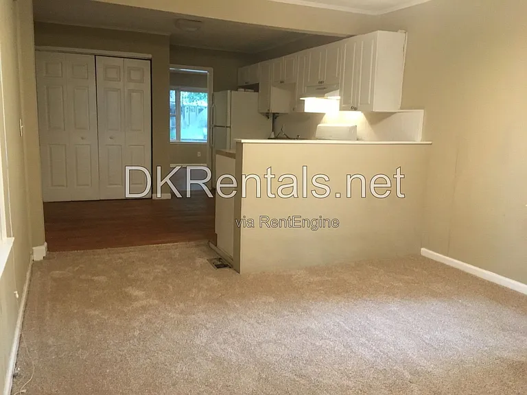 808 Meadow Pl — Photo 10