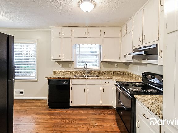 3rd image of 4033 Stonemont Dr