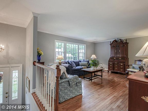 3rd image of 1405 Oakbrooke Ave