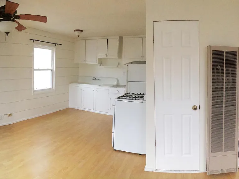 Extended angle view of interior - shows full living space