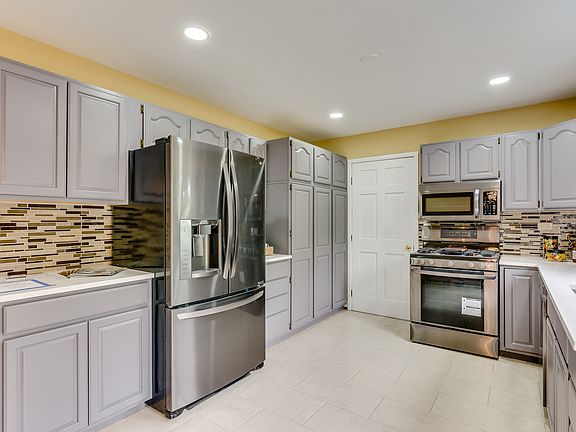 5th image of 1510 Penrith Pl