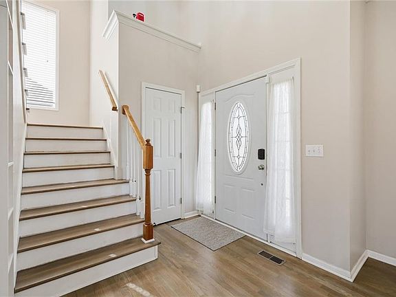 3rd image of 5017 N Washington St