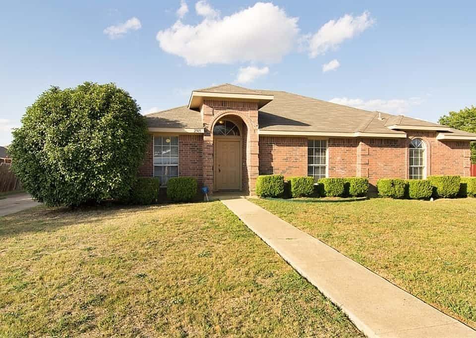 1st image of 2505 Copperfield Ln