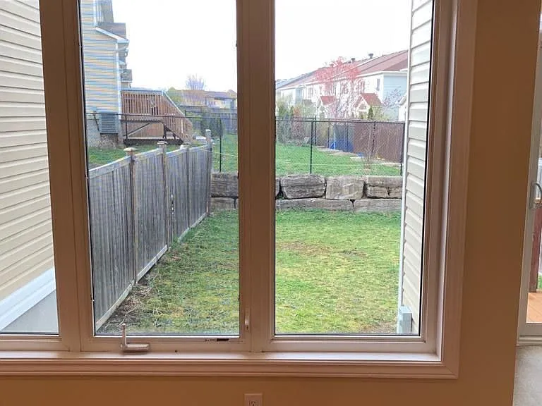 90 Brady Ave — Photo 6