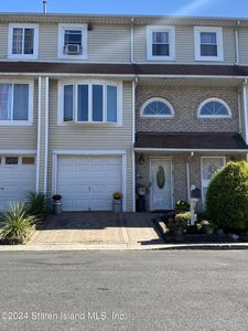 52 Eleanor Pl, Staten Island, NY, 10303