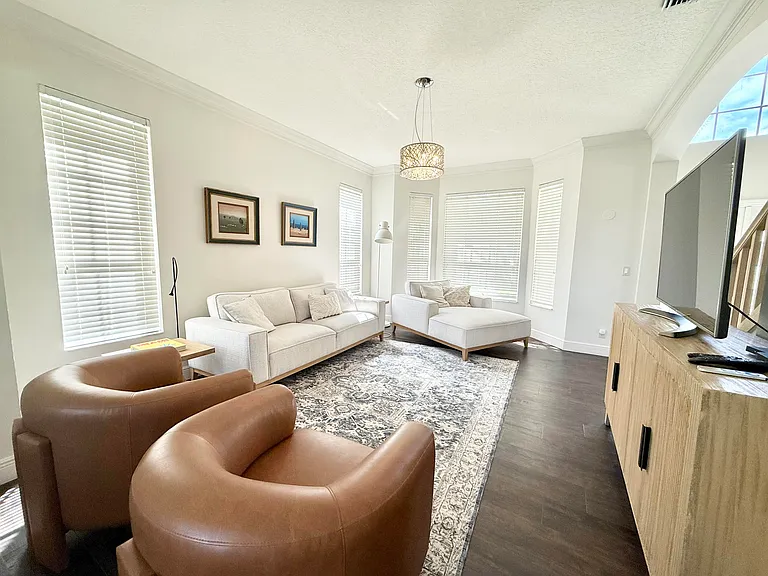 12671 Yardley Dr — Photo 16