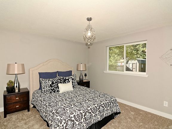 5th image of 14120 57th Ave NE
