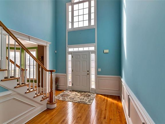 2nd image of 3025 Wellbrook Dr