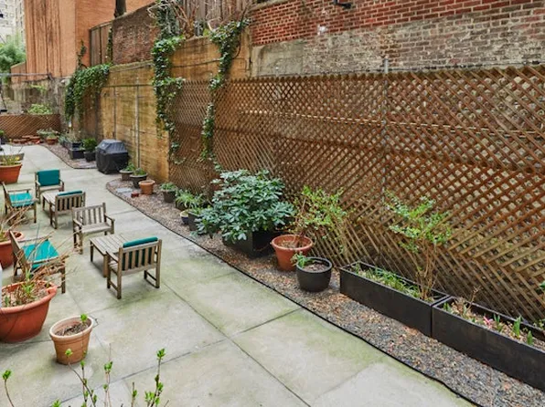 210 East 73rd Street image 7 of 15