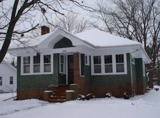 1398 N Seminary St, Galesburg, IL 61401