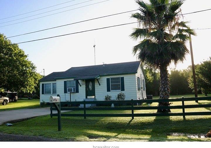 1st image of 507 Woodrow Jackson Dr