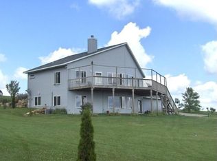 N7820 Panorama Rd, Belleville, WI 53508