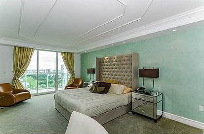 4th image of 20201 E Country Club Dr APT 1909