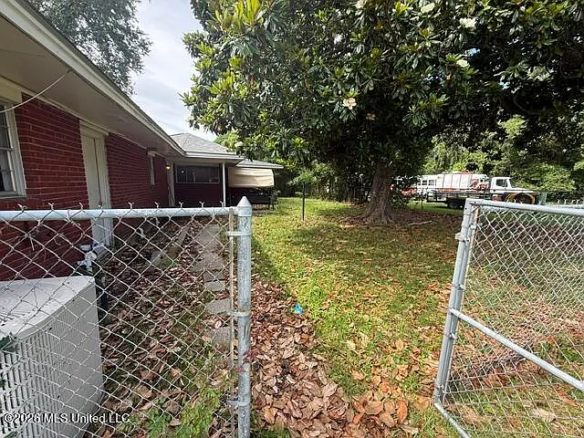 204 Church St — Photo 15