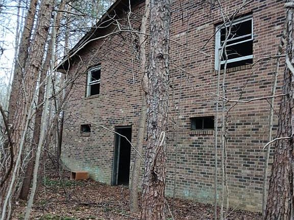 4th image of 5001 Mecum Rd