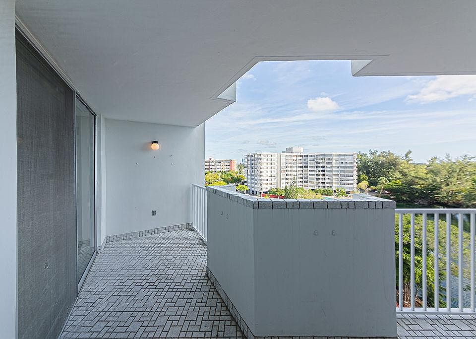1st image of 1200 NE Miami Gardens Dr APT 815W