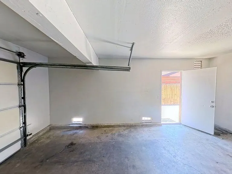 13677 Golden Eagle Ct — Photo 20