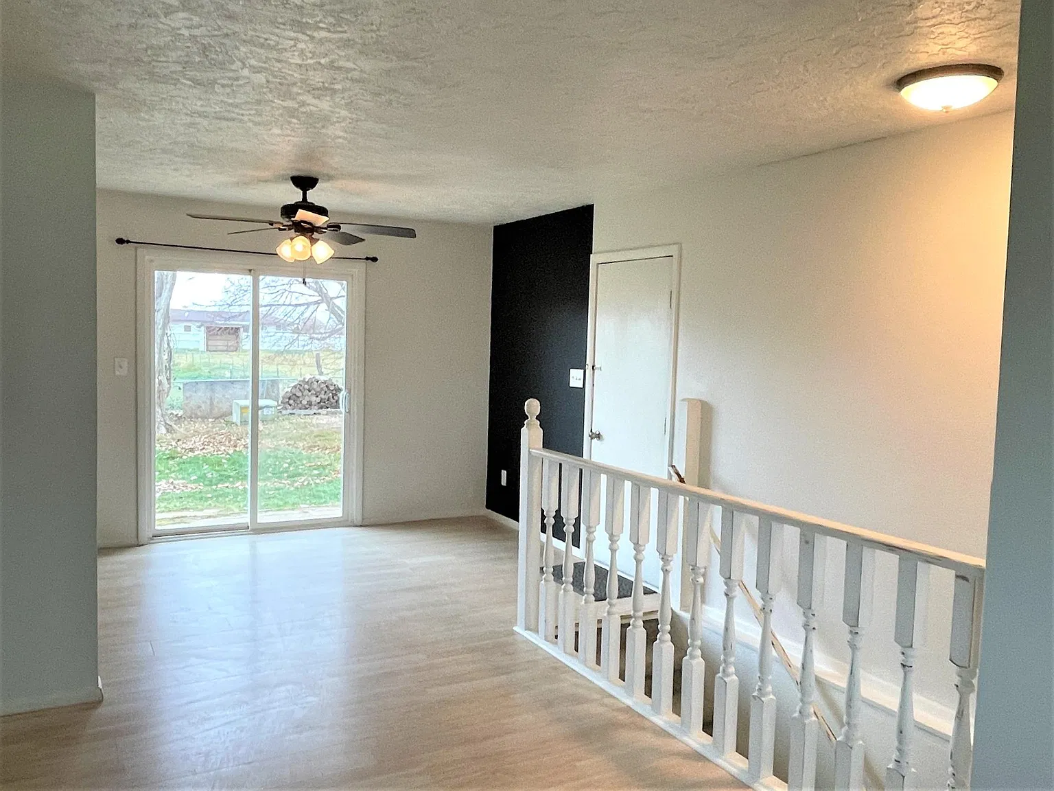 4 bed, 1920 sqft, $1,800 — Photo 2