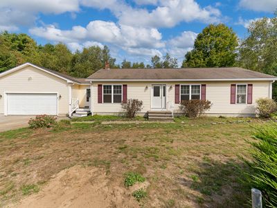 37 Birch Lane, Wales, ME, 04280