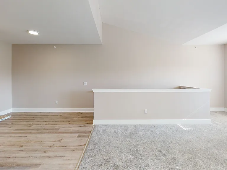 Alexander Pointe Apartments — Photo 28