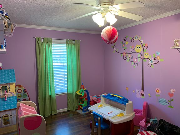 Playroom/4th bedroom