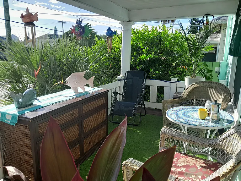 38A S Oleander Ave — Photo 3