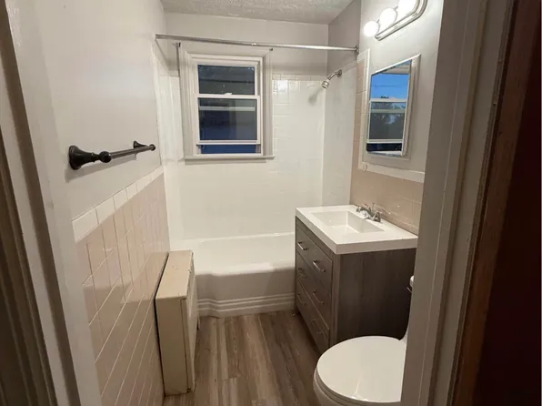 77 Westbourne Pkwy APT 3B, Hartford, CT 06112