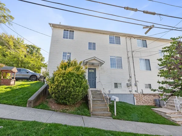 40 Rockwell Avenue image 1 of 18