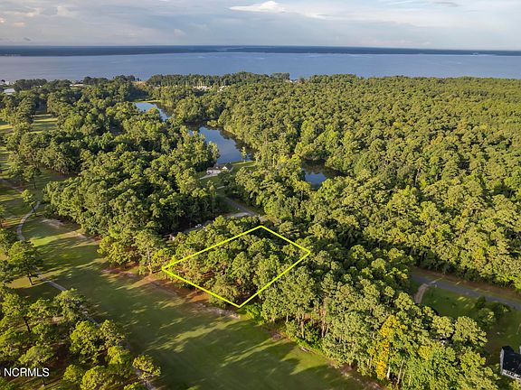 2nd image of 221 Country Club Drive W