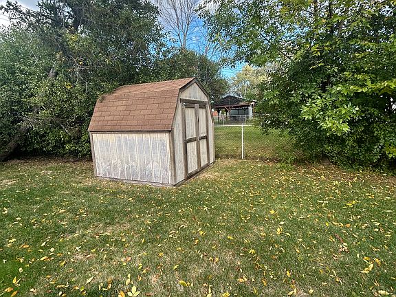 5th image of 12 Cleveland Dr